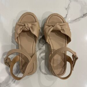 Treasure & Bond bow sandals kids size 3